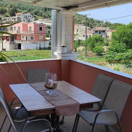 Villa Skabus - Apartment Liapades Bagian luar foto